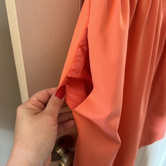 Cynthia Rowley spandex dress in peach, size medium. With pockets!! - Picture 3 of 6